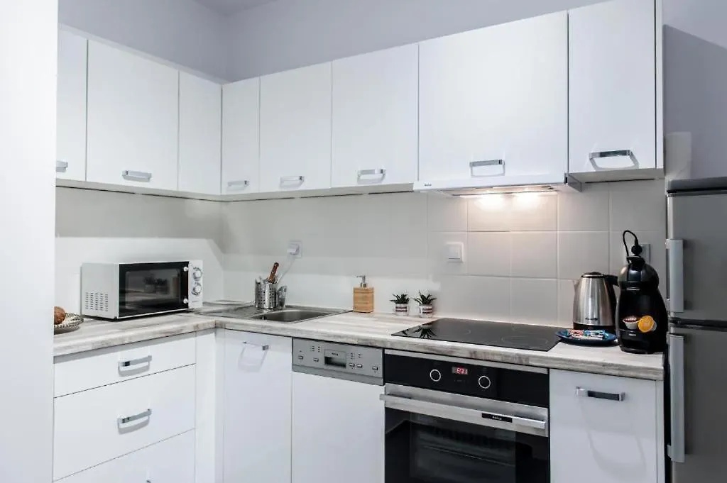 Golden Apartments Warsaw - Big And Bright Stylish Apartments - City Center - Pereca 0*,  Polonia