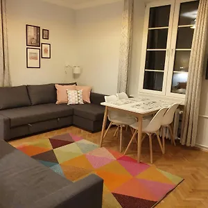 Charming In The Old Town Apartamento