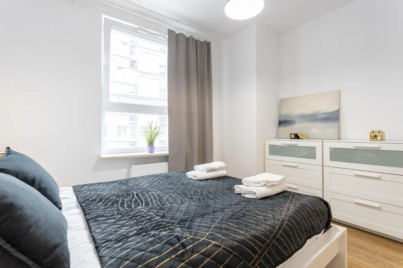 Golden Apartments Warsaw - Big And Bright Stylish Apartments - City Center - Pereca