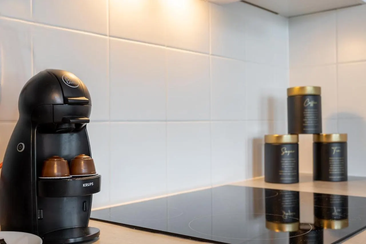 Golden Apartments Warsaw - Big And Bright Stylish Apartments - City Center - Pereca