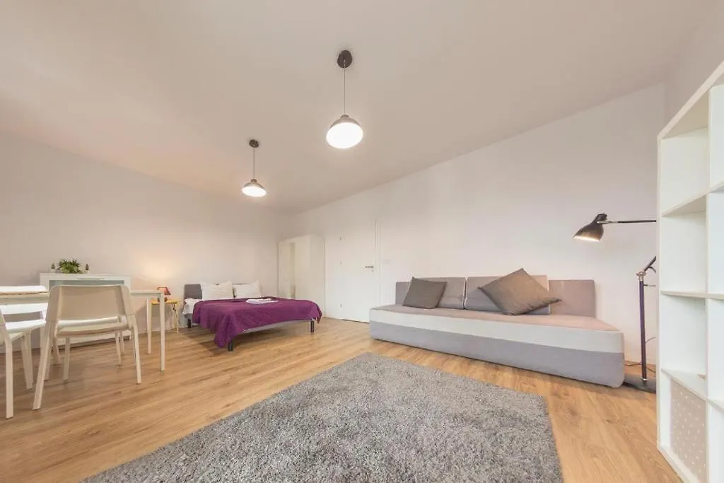 Golden Apartments Warsaw - Big And Bright Stylish Apartments - City Center - Pereca