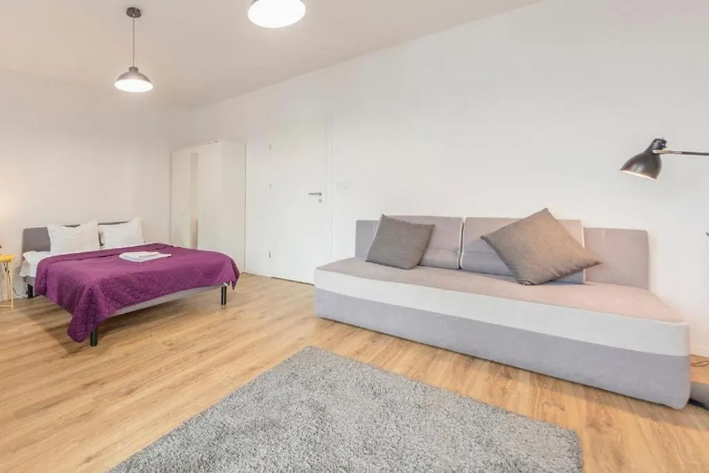Golden Apartments Warsaw - Big And Bright Stylish Apartments - City Center - Pereca