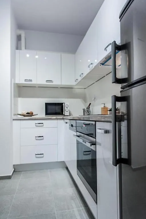 Golden Apartments Warsaw - Big And Bright Stylish Apartments - City Center - Pereca 0*,  Poland