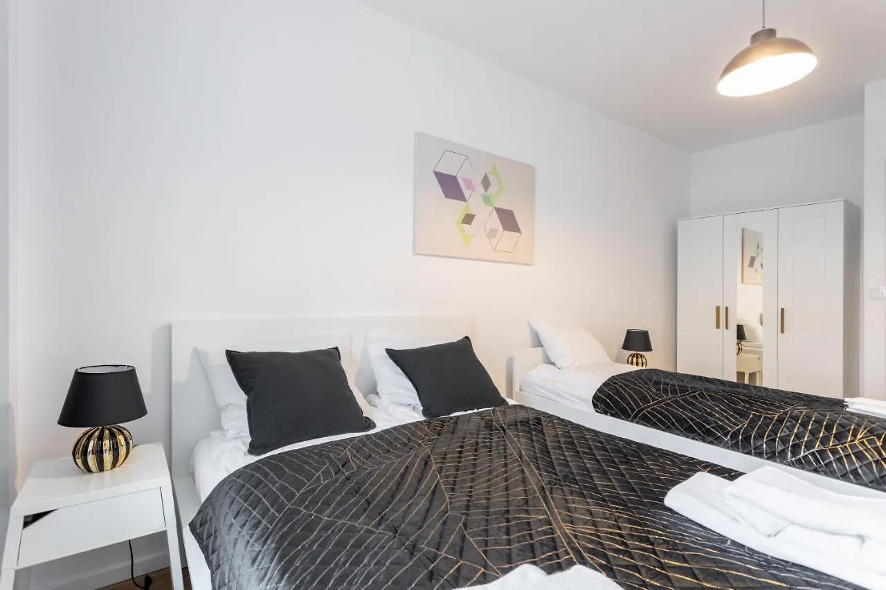 Golden Apartments Warsaw - Big And Bright Stylish Apartments - City Center - Pereca