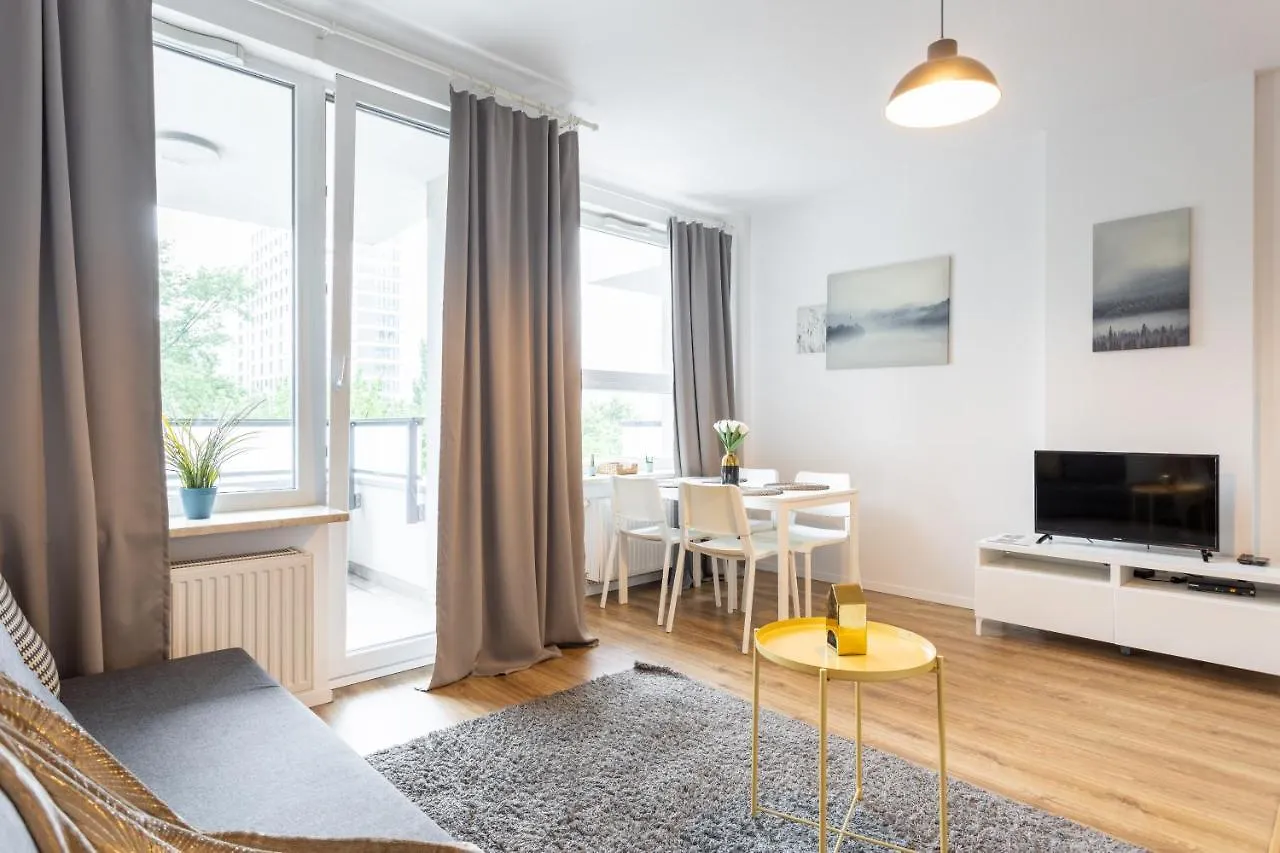 Golden Apartments Warsaw - Big And Bright Stylish Apartments - City Center - Pereca